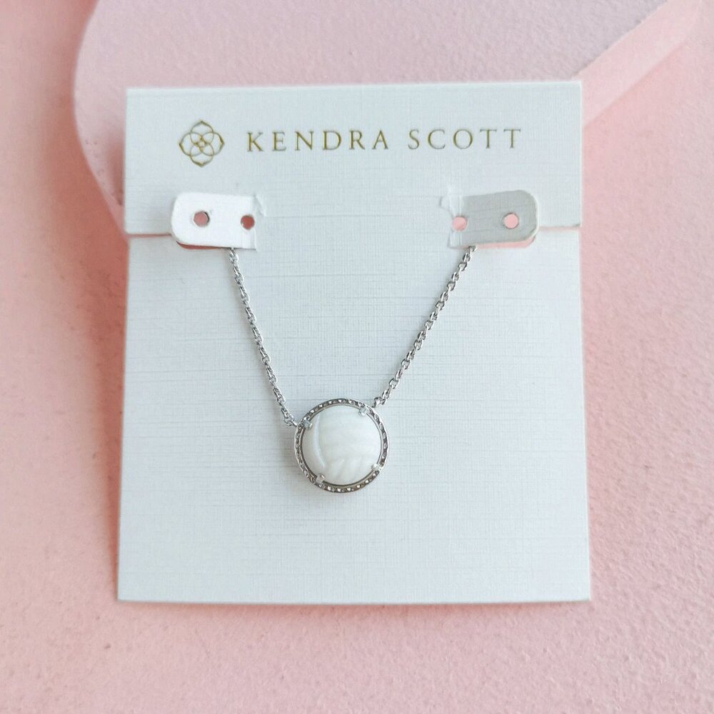 Kendra Scott - Volleyball White Mother-of-Pearl Silver Necklace - NEW